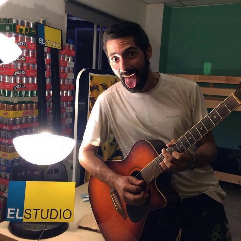 El Studio Hostel Langkawiクア エクステリア 写真