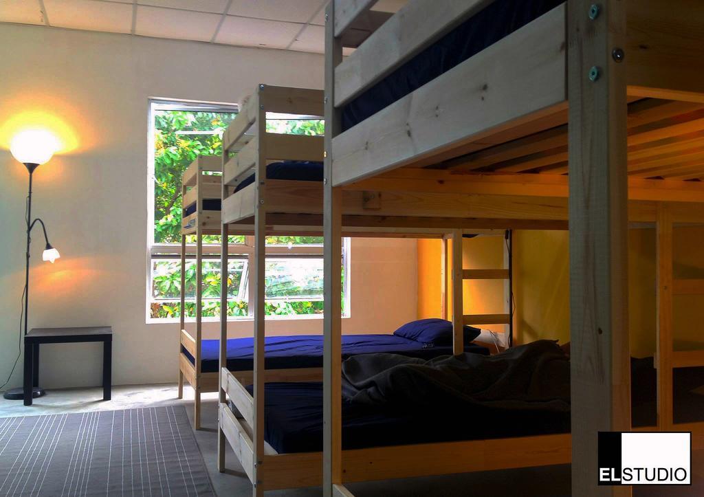 El Studio Hostel Langkawiクア エクステリア 写真