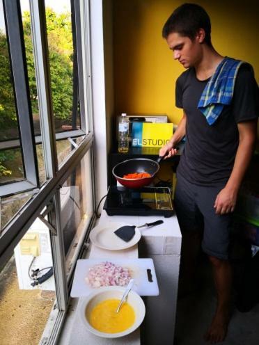 El Studio Hostel Langkawiクア エクステリア 写真